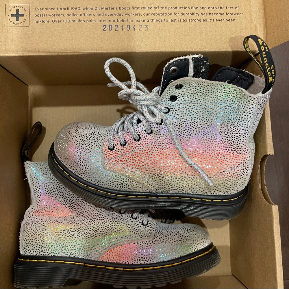✨Like New✨ Rainbow 🌈 Toddler Doc Martens